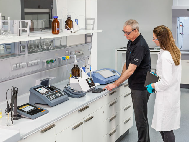 Integración con equipos de laboratorio (LIS)